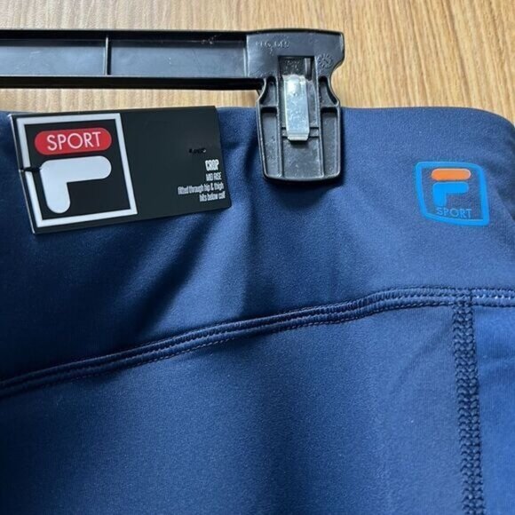 Fila Sport Womens Plus Midnight Bliss Capri Leggings 2X Navy Blue Floral Side St - Picture 2 of 9